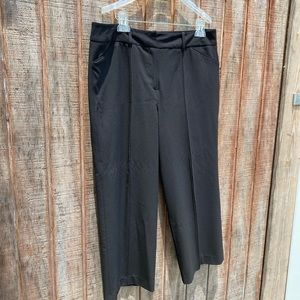 LARRY LEVINE stretch black cropped trouser